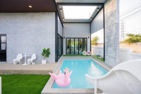 Metro Loft Pool villa